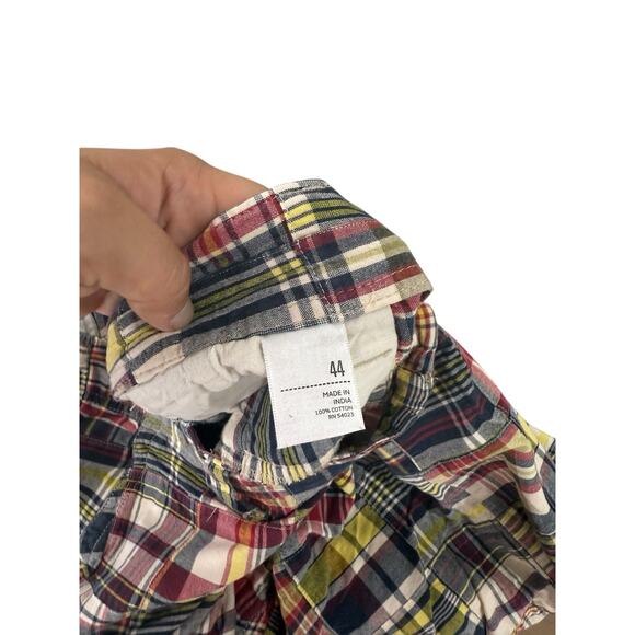 Old Navy Mens Patchwork Plaid Long Shorts Sz 44 Blue Vacation Y2K Preppy Cotton - Picture 4 of 7